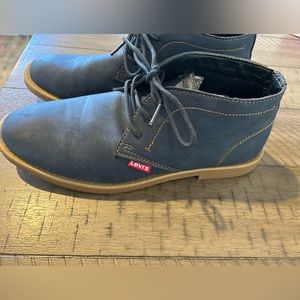 Levi shoes size 9.5